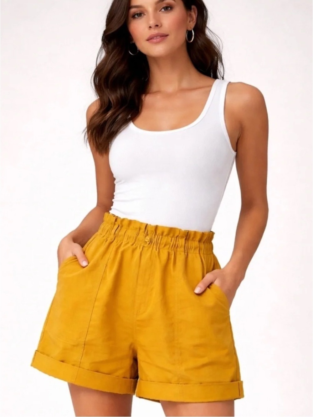 Aritzia Wilfred Free Jessica Shorts Size Medium in a Mustard Yellow